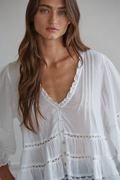 Woven Cotton V-Neck Quarter Sleeve Top