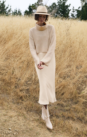 Europa Sheen Skirt Cream