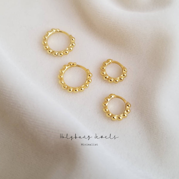 BEADED HUGGIE EARRINGS - E-H1145 / E-H1144