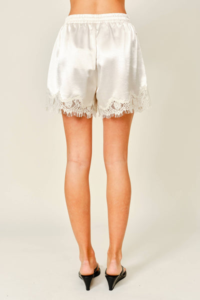 AJP6131 SATIN LACE SHORTS: LEMON / S