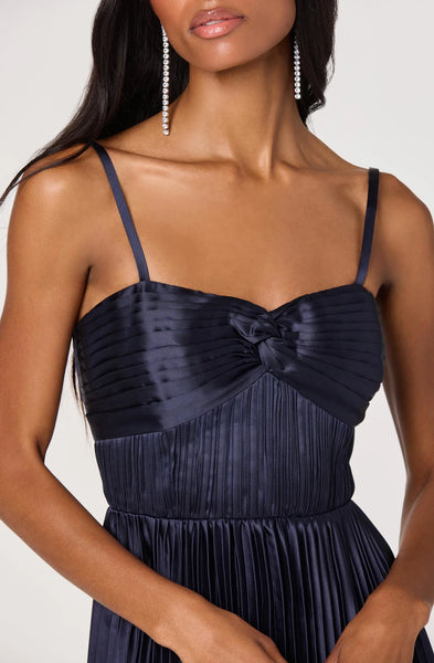 Ascella Sweetheart Pleated Midi Dress