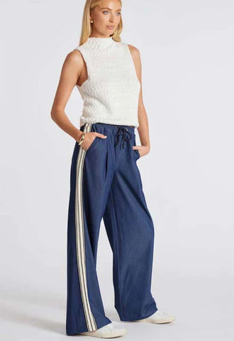 Sporty Tencel Pull-On Pant