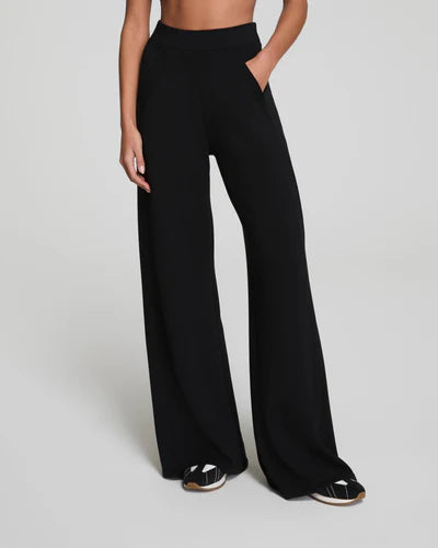 Air Essentials Wide Leg Track Pant