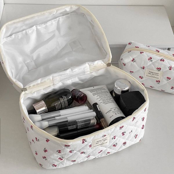 Sweet Cherry Print Make Up Bag DP25A554