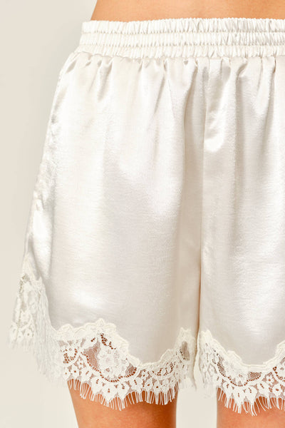 AJP6131 SATIN LACE SHORTS: LEMON / M