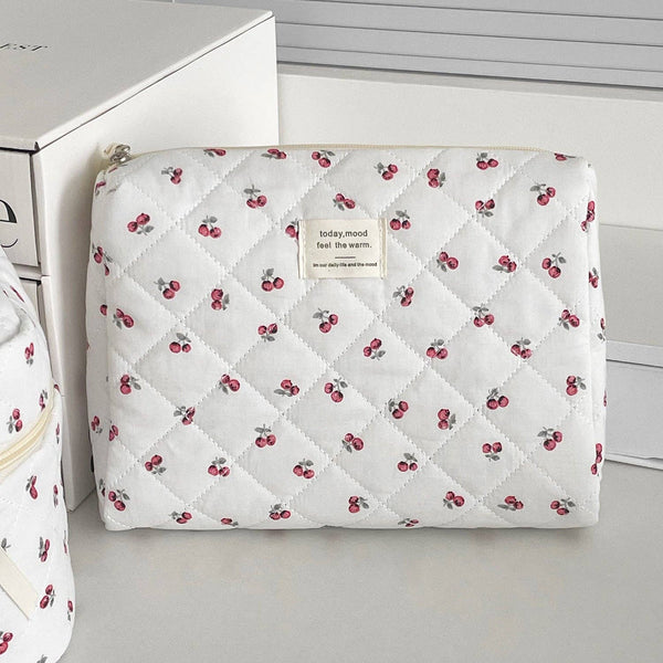 Sweet Cherry Print Make Up Bag DP25A554